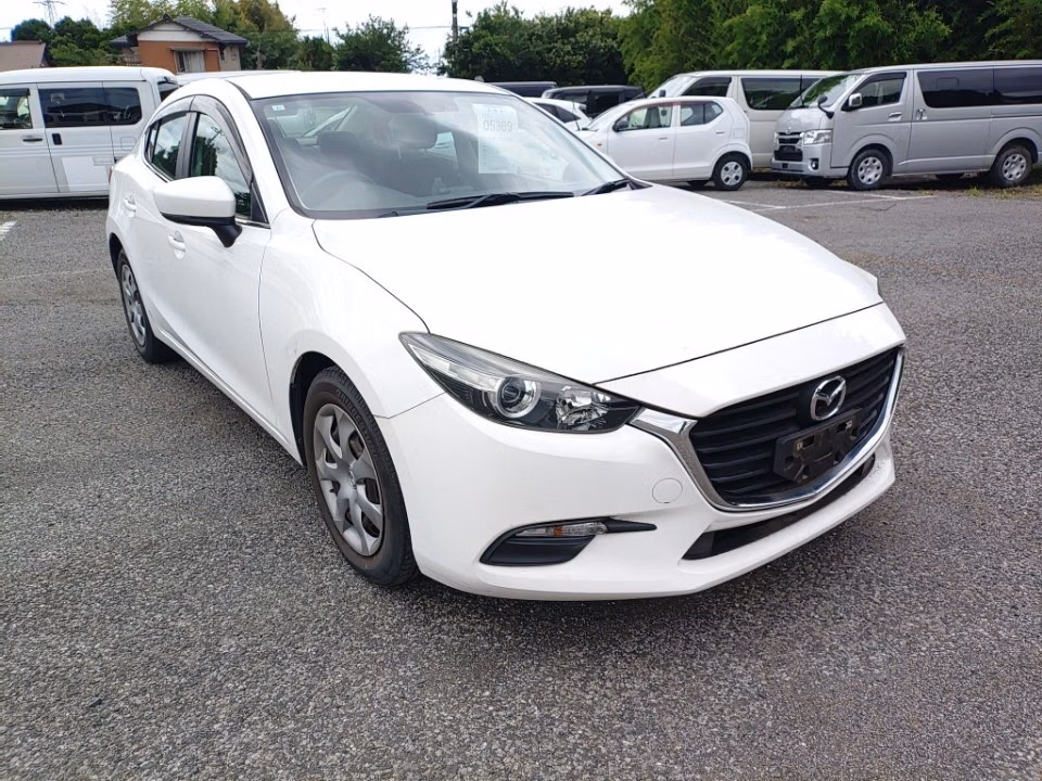 MAZDA AXELA