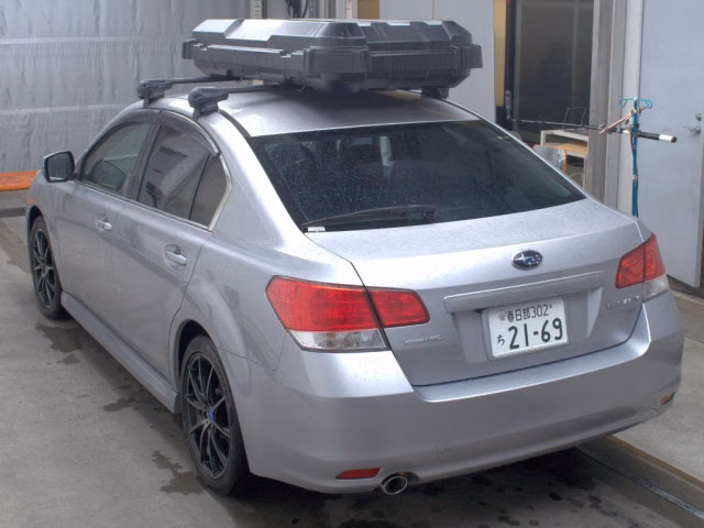 SUBARU LEGACY B4