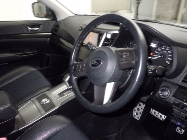 SUBARU LEGACY B4
