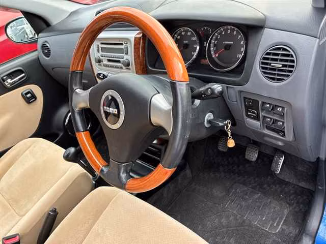 DAIHATSU MIRA AVY