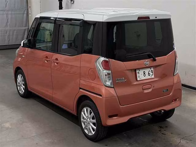 NISSAN DAYZ ROOX