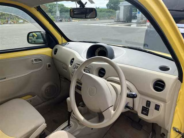 DAIHATSU ESSE