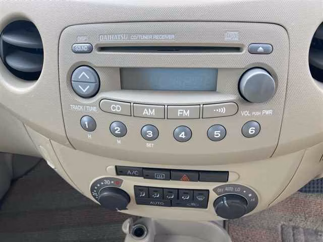 DAIHATSU ESSE