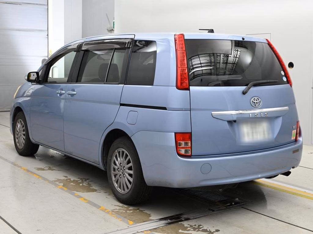 TOYOTA ISIS