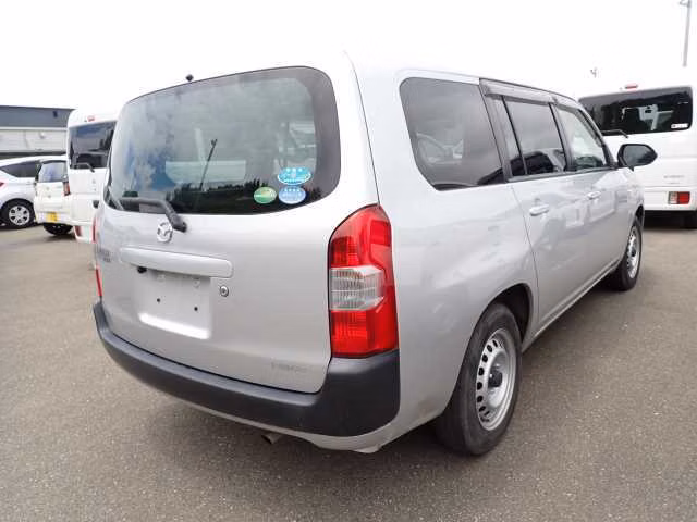 MAZDA FAMILIA