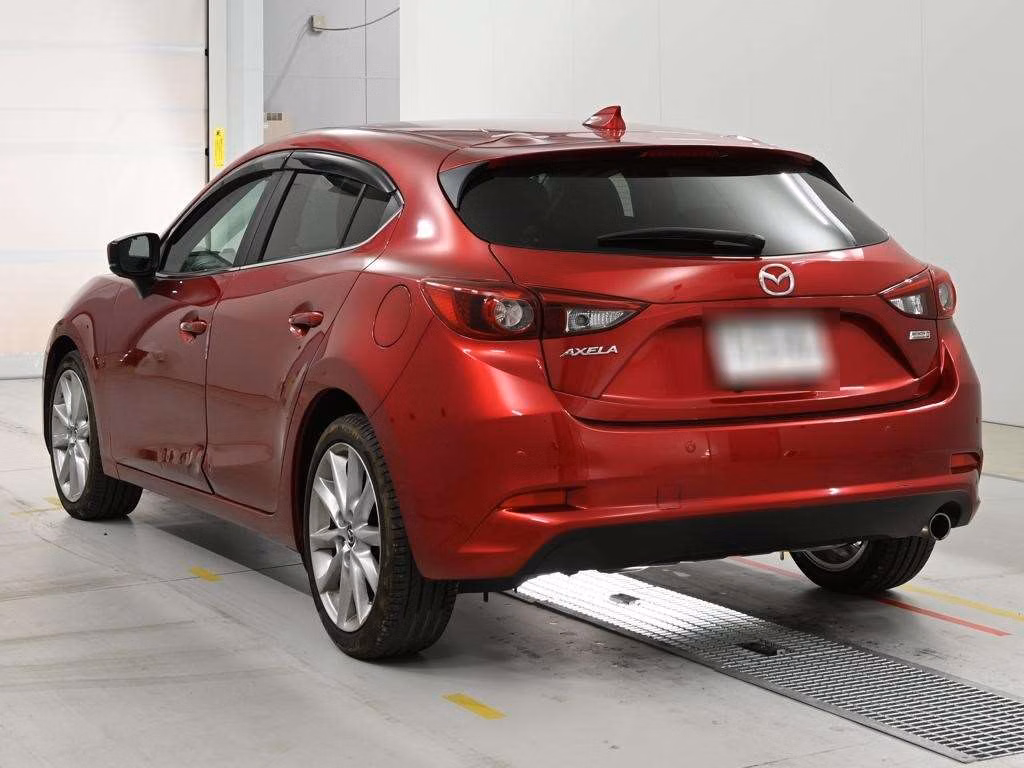 MAZDA AXELA