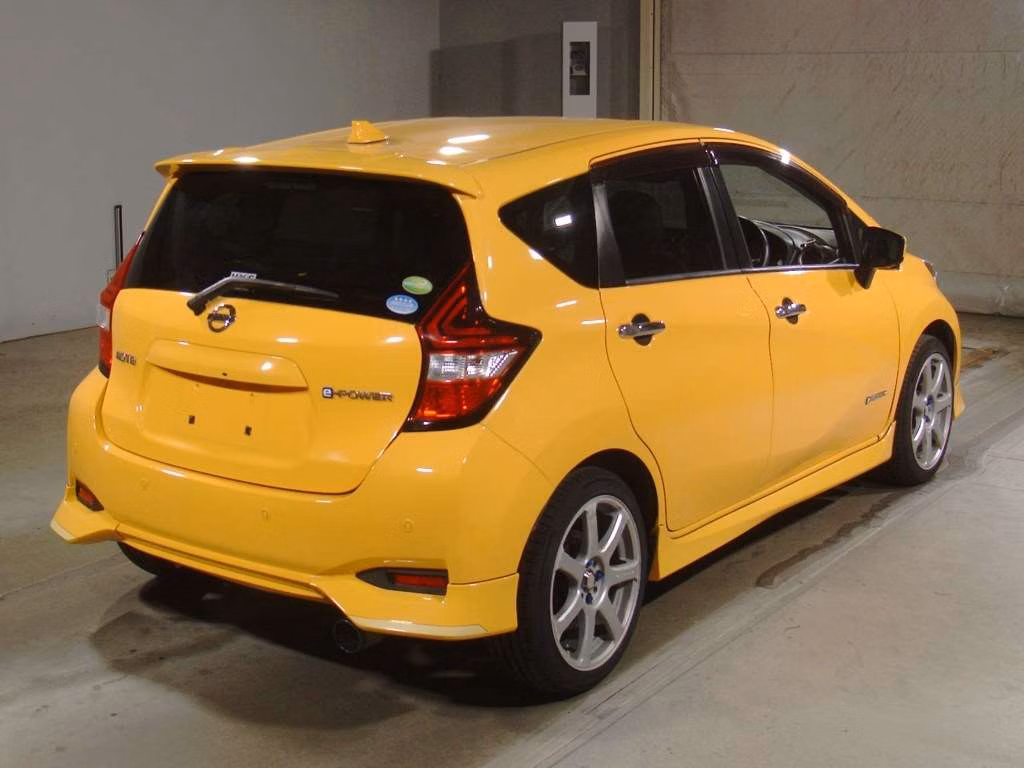 NISSAN NOTE
