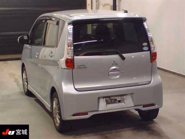 MITSUBISHI EK CUSTOM