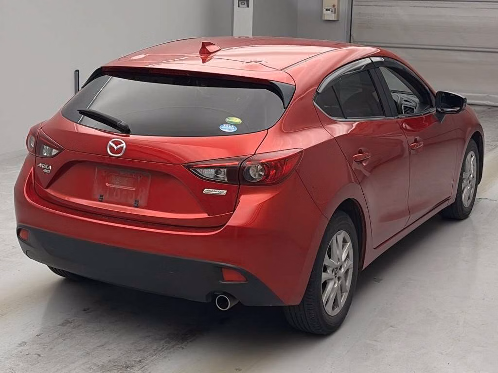 MAZDA AXELA