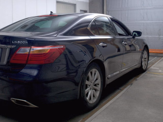 LEXUS LS600H