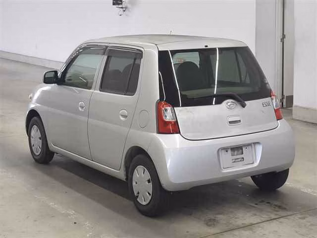 DAIHATSU ESSE