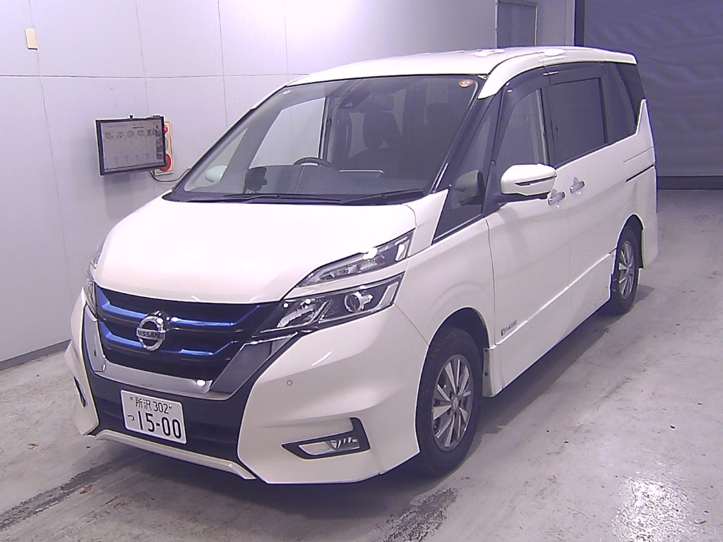 NISSAN SERENA