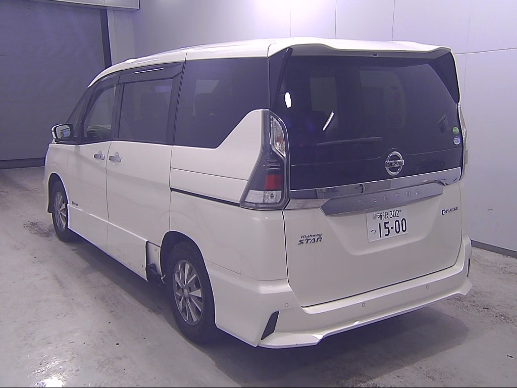NISSAN SERENA