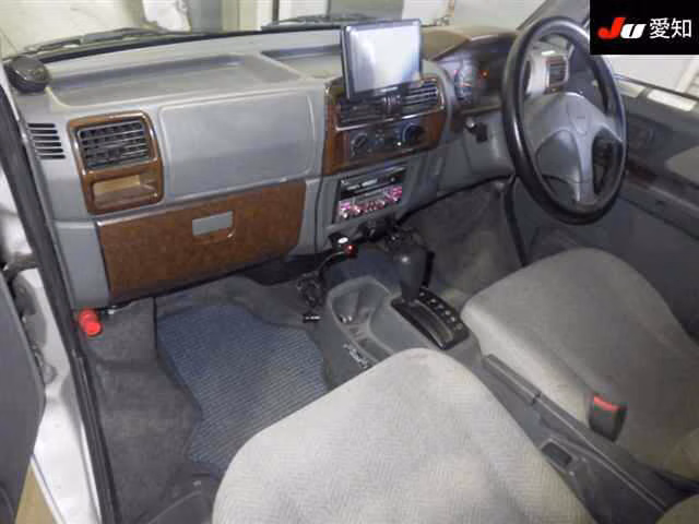 MITSUBISHI TOWN BOX