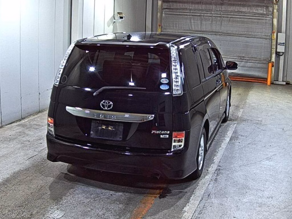 TOYOTA ISIS