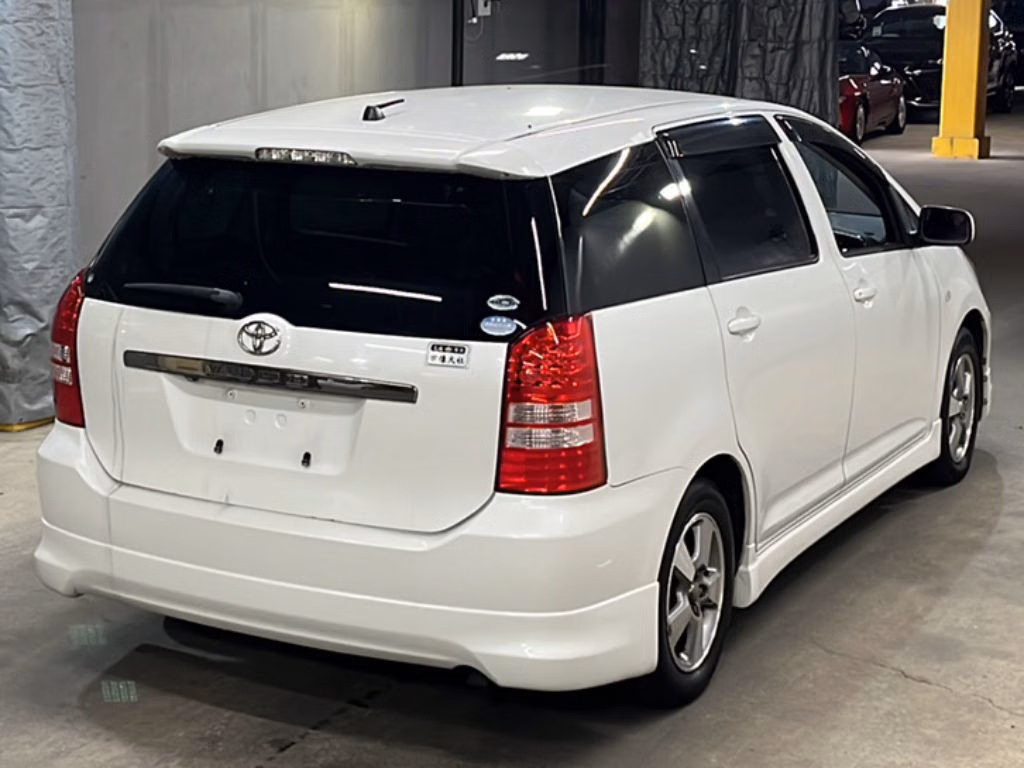 TOYOTA WISH