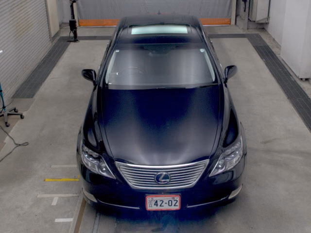 LEXUS LS600H