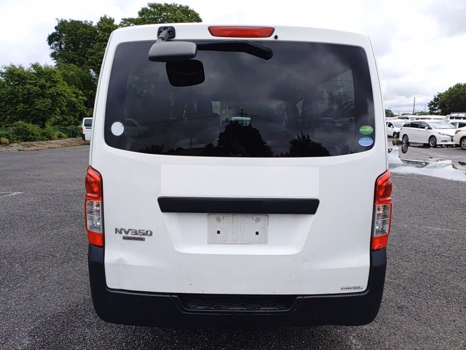 NISSAN NV350 CARAVAN
