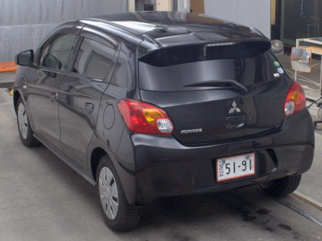 MITSUBISHI MIRAGE