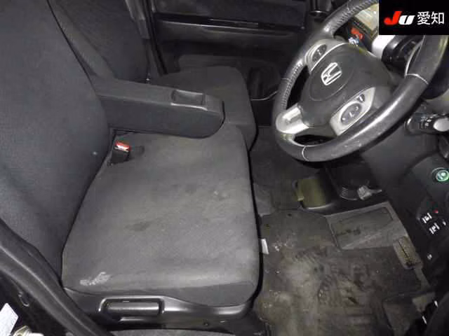 HONDA N-BOX+