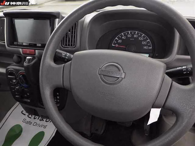 NISSAN NV100 CLIPPER