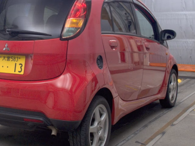 MITSUBISHI I