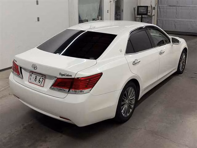 TOYOTA CROWN