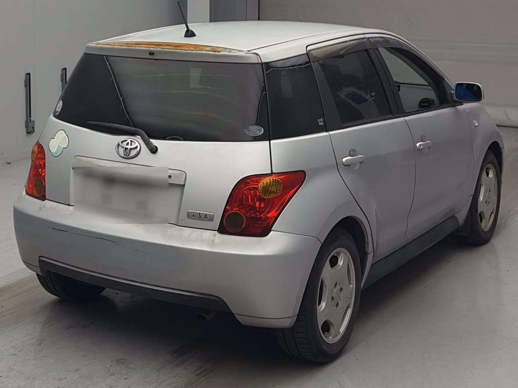 TOYOTA IST