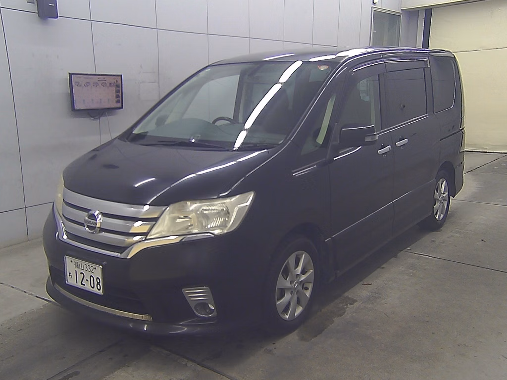 NISSAN SERENA
