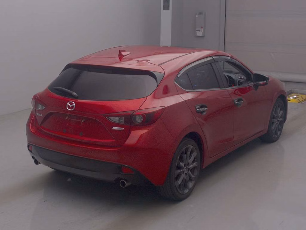 MAZDA AXELA