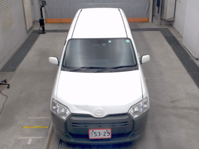 MAZDA FAMILIA