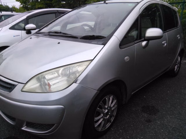 MITSUBISHI COLT
