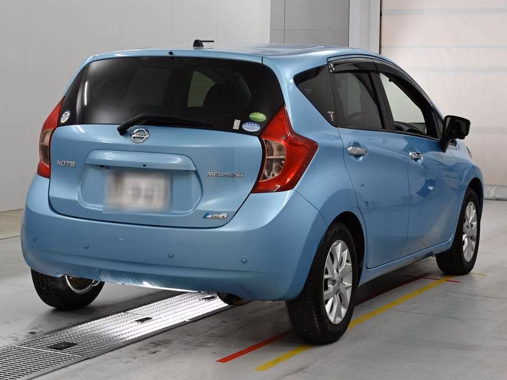NISSAN NOTE