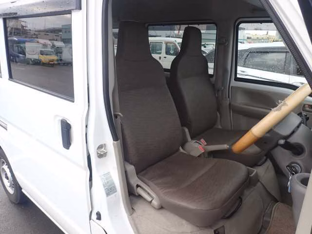 NISSAN NV100 CLIPPER