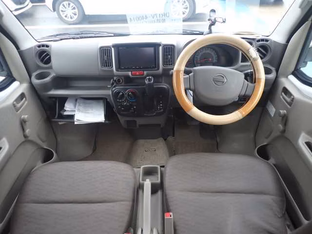 NISSAN NV100 CLIPPER