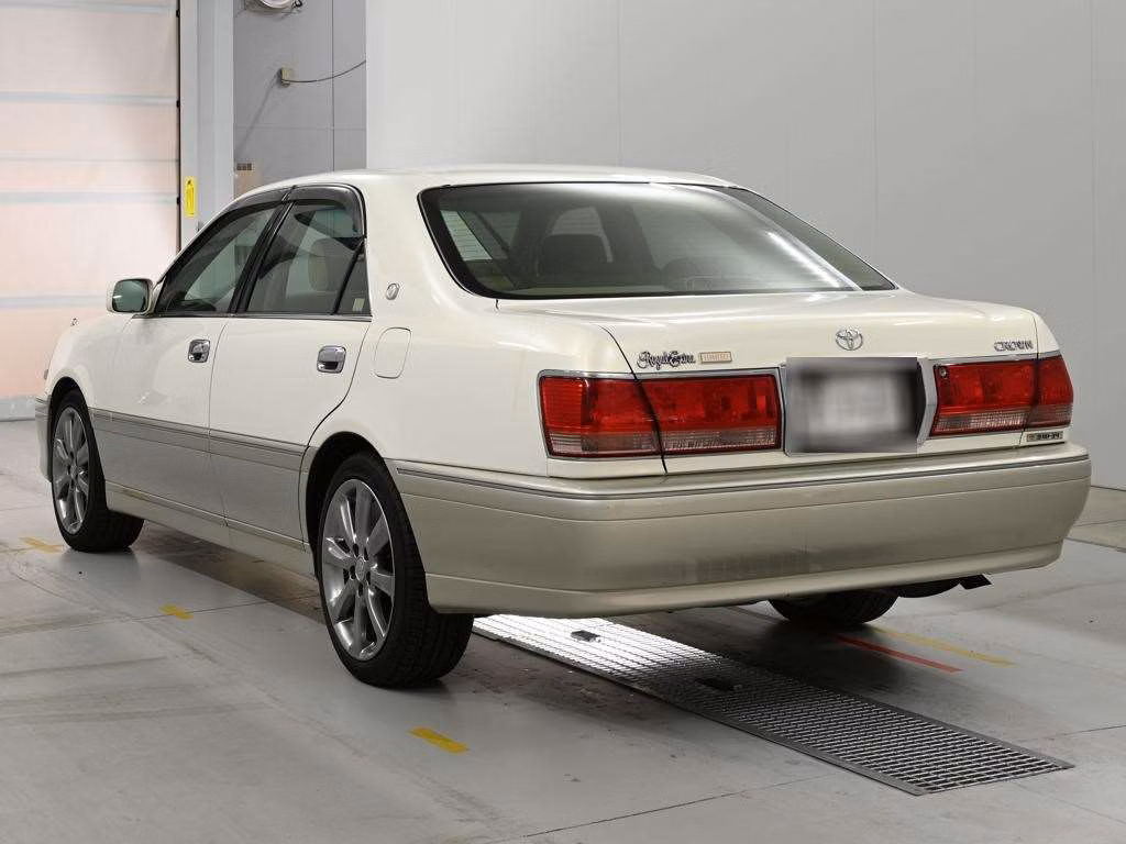 TOYOTA CROWN