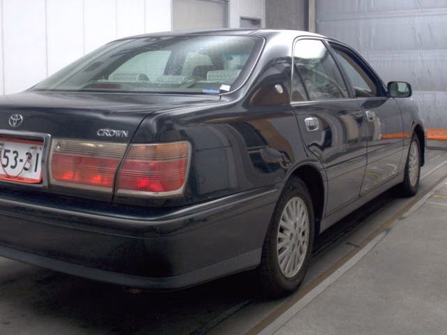 TOYOTA CROWN