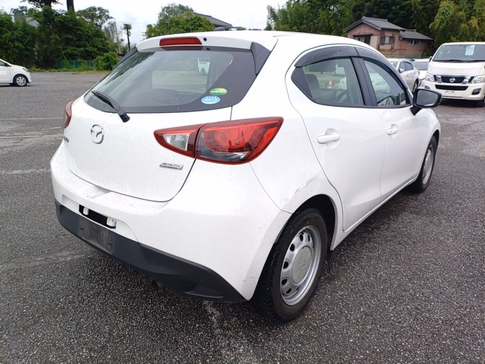 MAZDA DEMIO