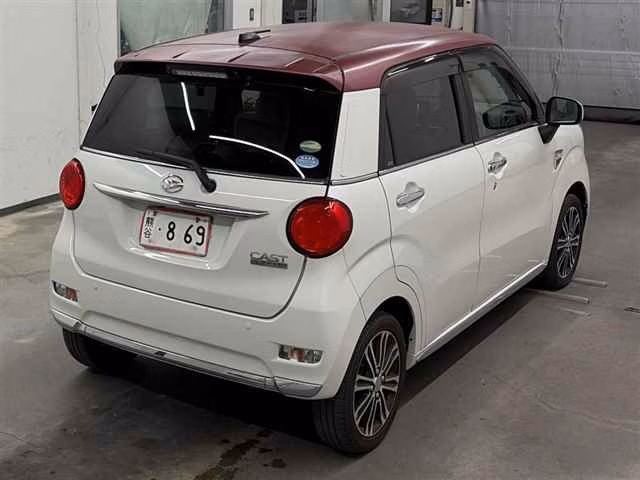 DAIHATSU CAST