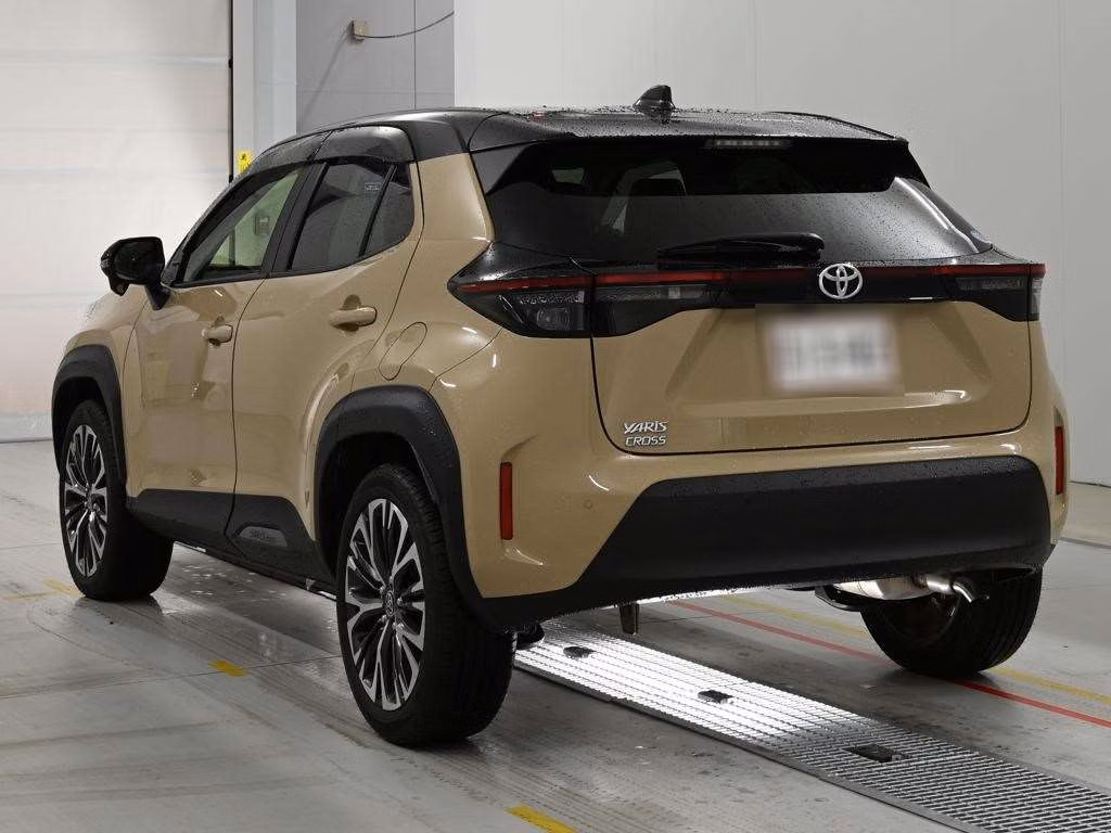 TOYOTA YARIS CROSS