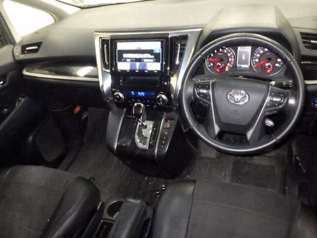TOYOTA VELLFIRE