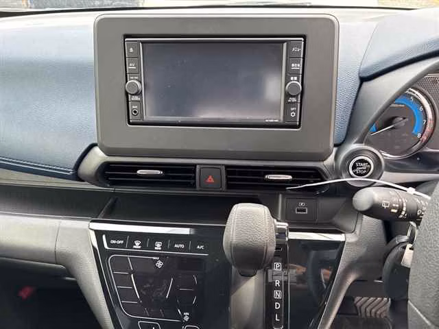 MITSUBISHI EK X