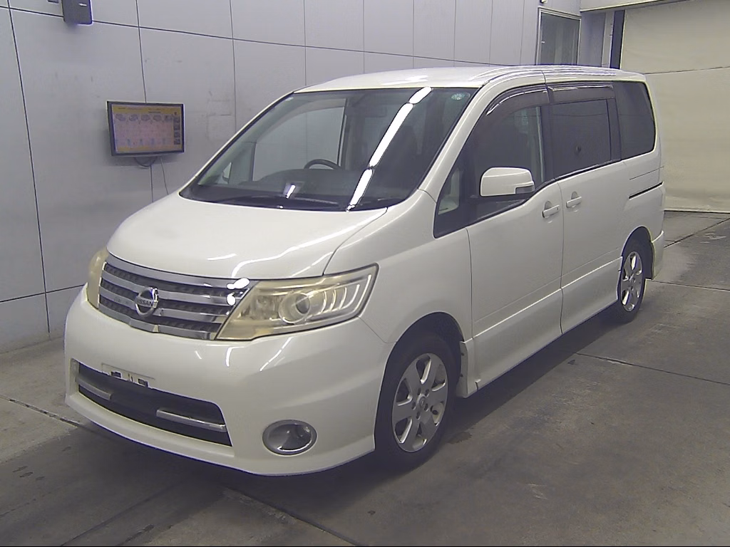 NISSAN SERENA