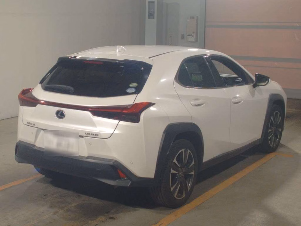 LEXUS UX200