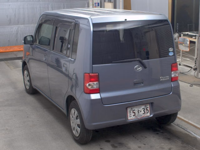 DAIHATSU MOVE CONTE