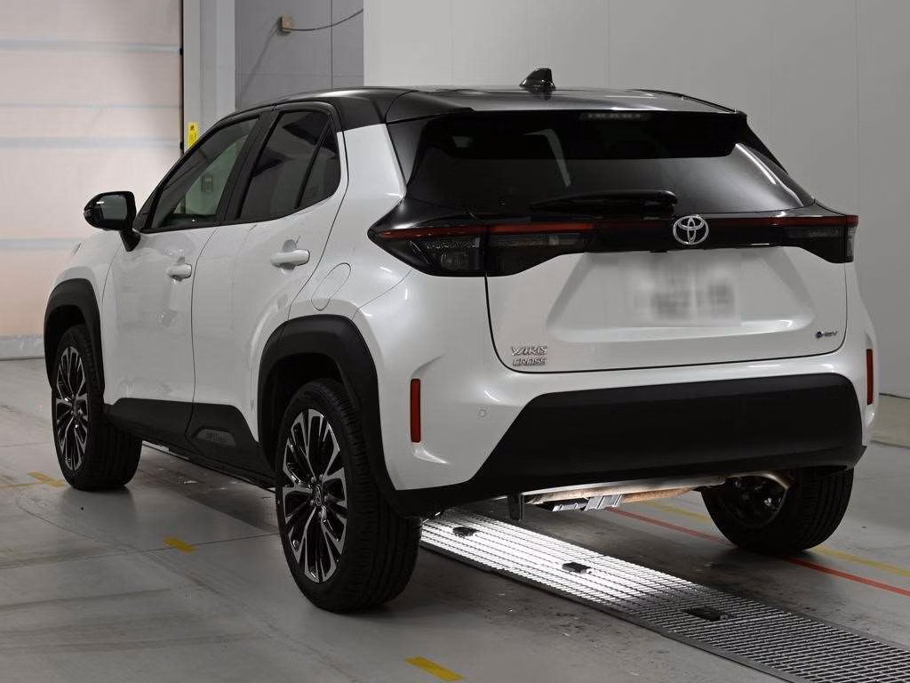 TOYOTA YARIS CROSS
