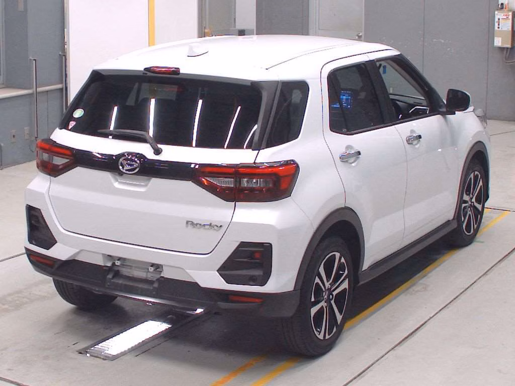 DAIHATSU ROCKY