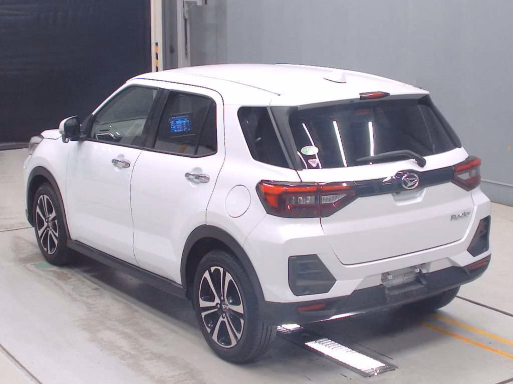 DAIHATSU ROCKY