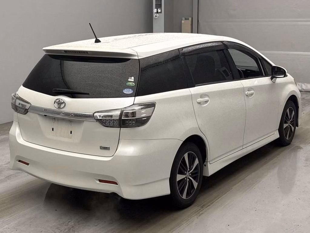 TOYOTA WISH