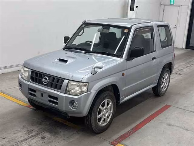 NISSAN KIX